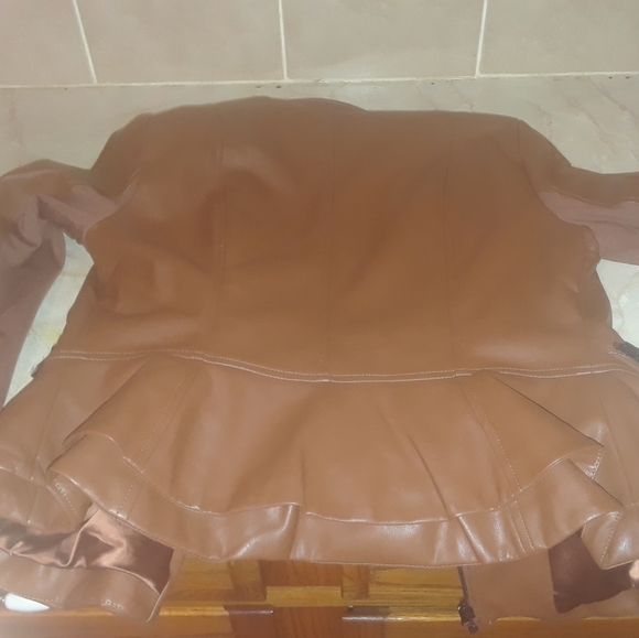 Womens Jacket - Picture 3 of 4